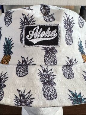 Source Unknown Pineapple Print Bucket Hat - White, Black, Teal, Yellow